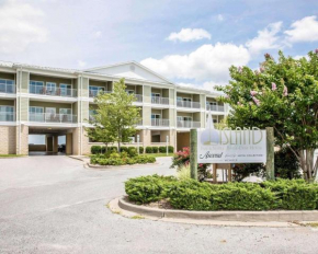 Island Inn & Suites, Ascend Hotel Collection, Piney Point